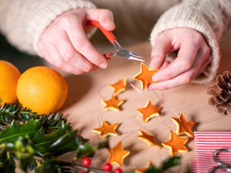 DIY Weihnachtsdeko aus Orangen